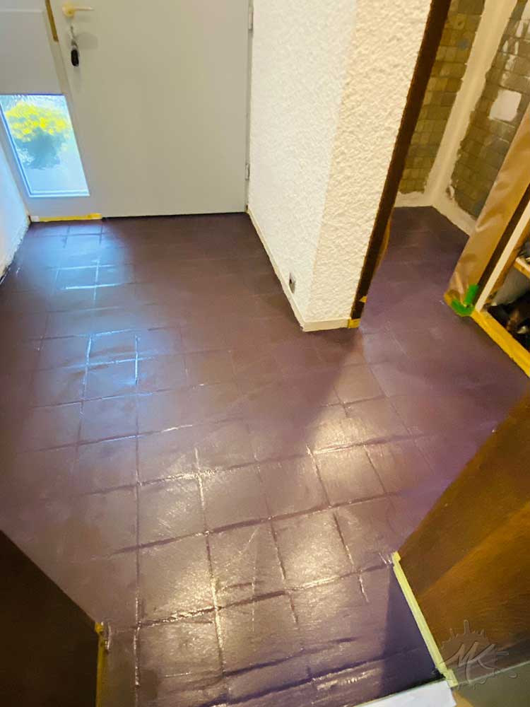 Fugenloser Fußboden auf Fliesen - Verspachtelung von Malermeister Kessler aus Herrenberg