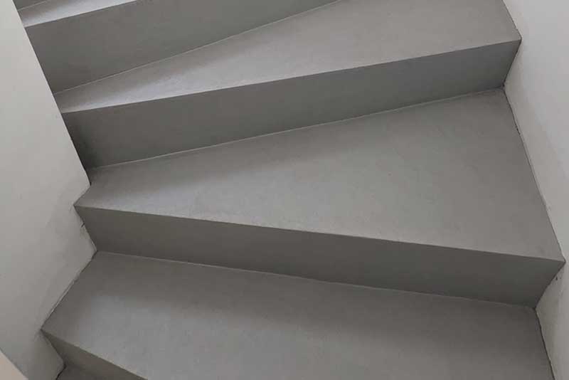 Fugenlose Treppe Raumdesign von Malermeister Kessler Herrenberg
