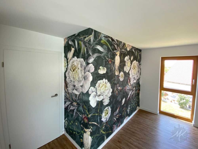 Schlafzimmer Renovierung an Wand Decke und neuer Design-Tapete in Herrenberg-Kayh von Malermeister Kessler